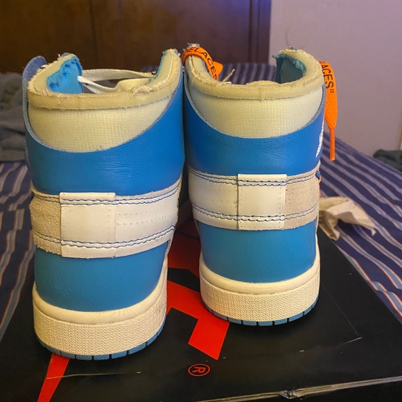 Off-White Jordan 1 UNC main image 5